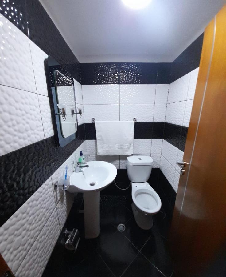 Sokolli Guest House Gjirokastër Buitenkant foto