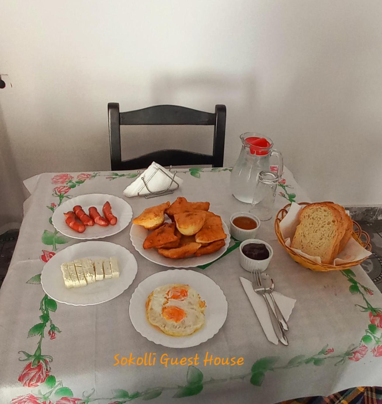 Sokolli Guest House Gjirokastër Buitenkant foto
