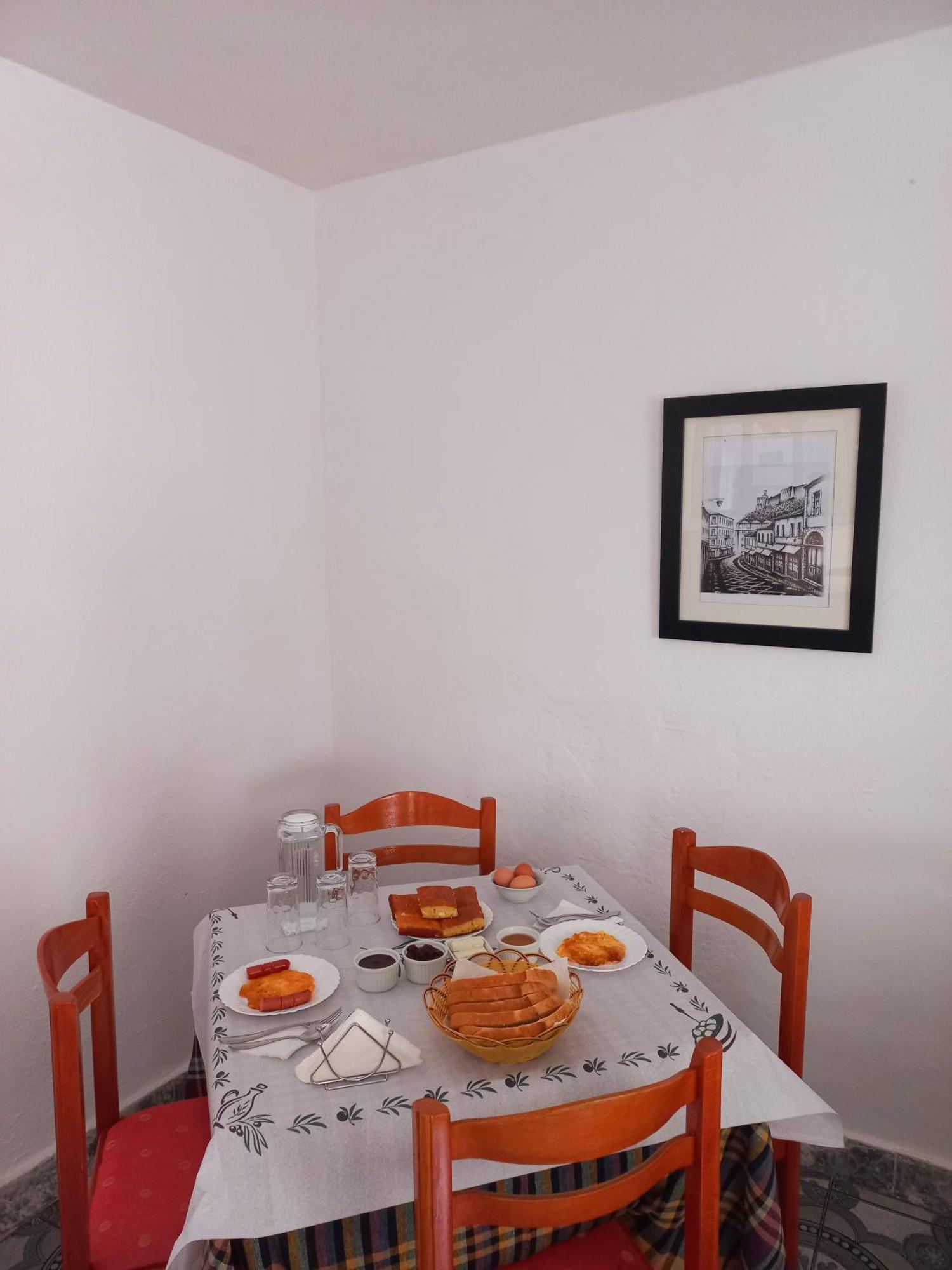 Sokolli Guest House Gjirokastër Buitenkant foto